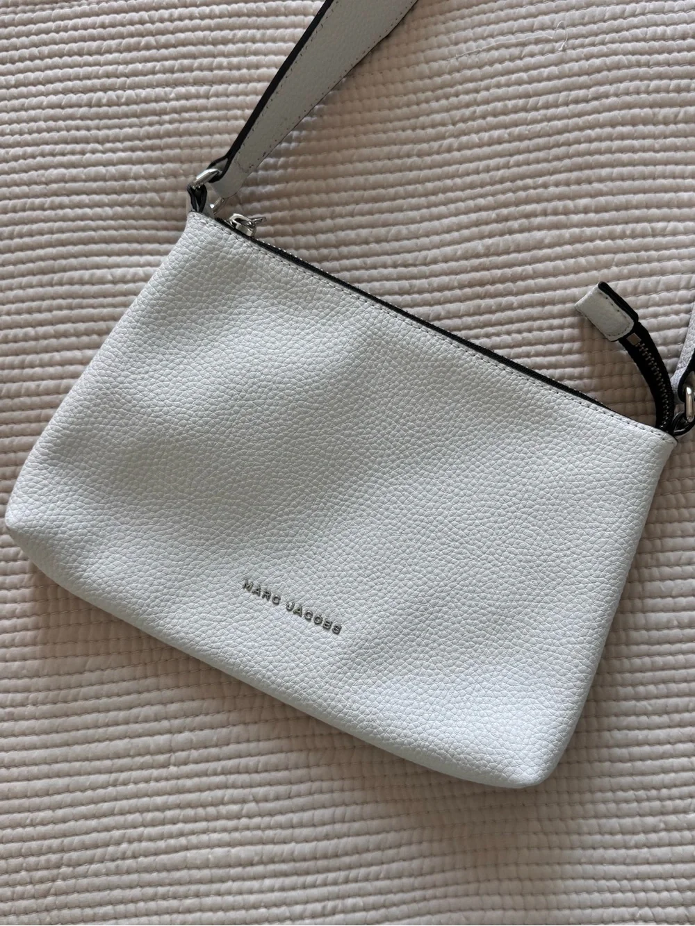 Marc Jacobs Cosmo Leather Crossbody Bag